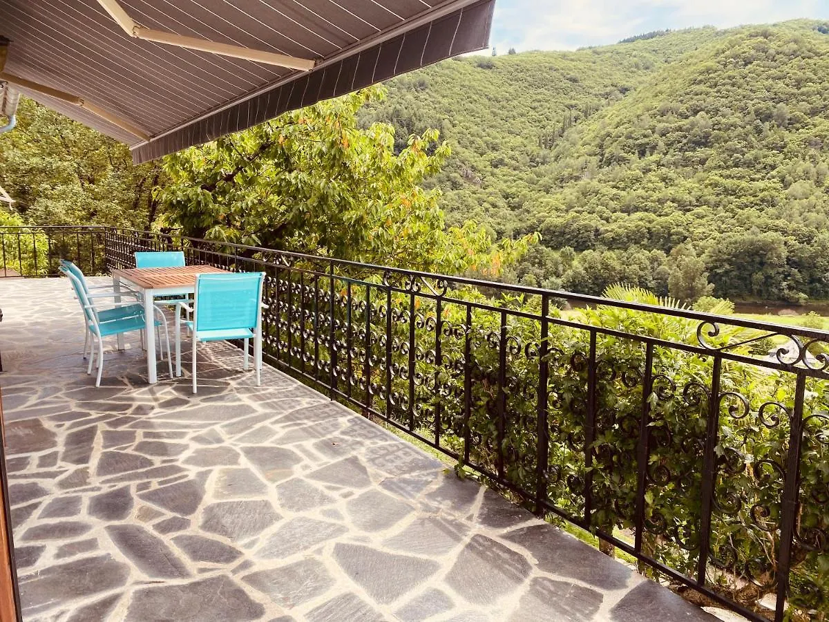 Le Peyrelet *** Villa Vieillevie France